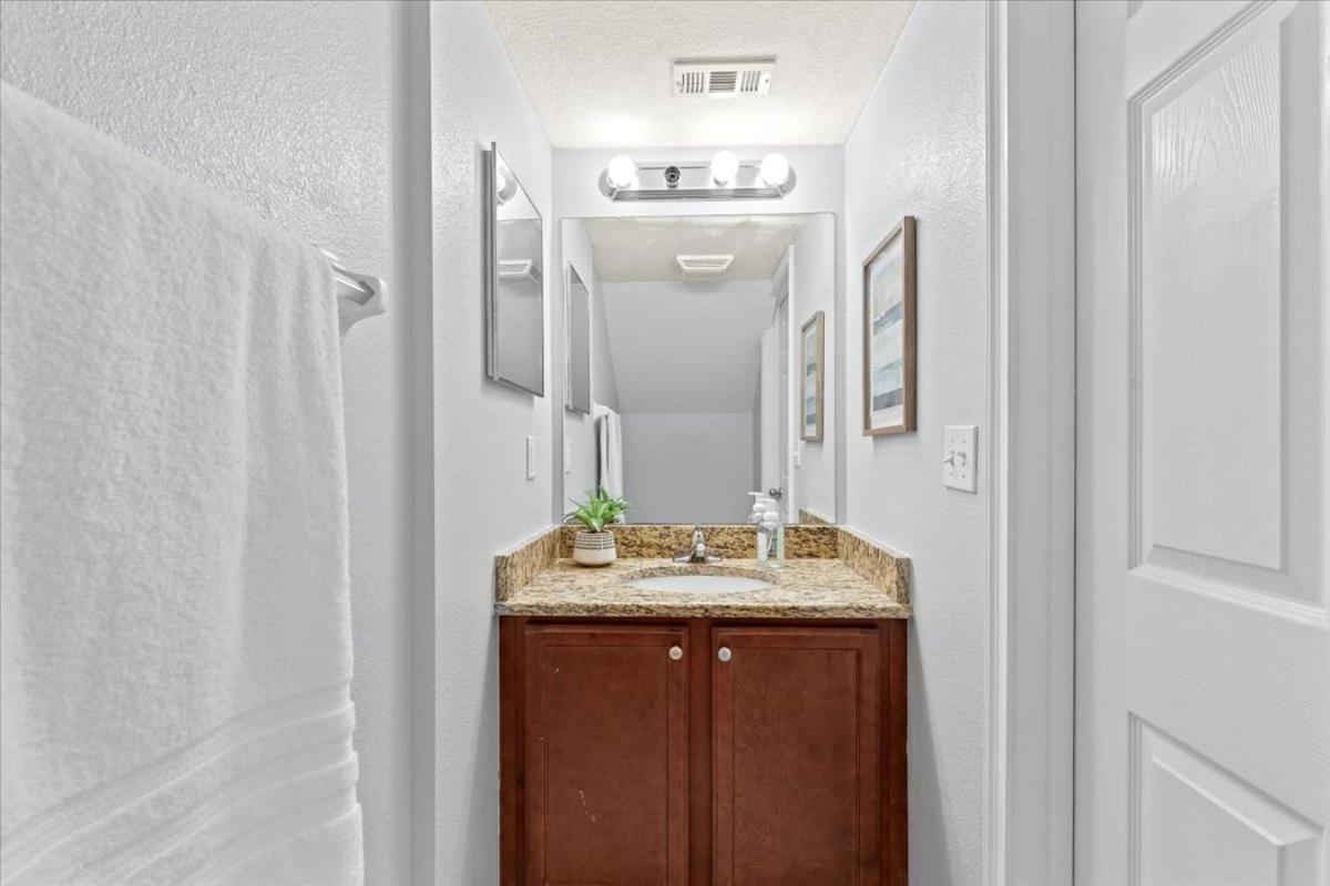 King Bed Cozy Townhouse 10 Min From Uf Villa Gainesville Exterior photo